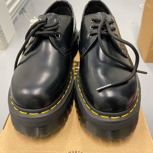 Dr. Martens sz US 8 platforms